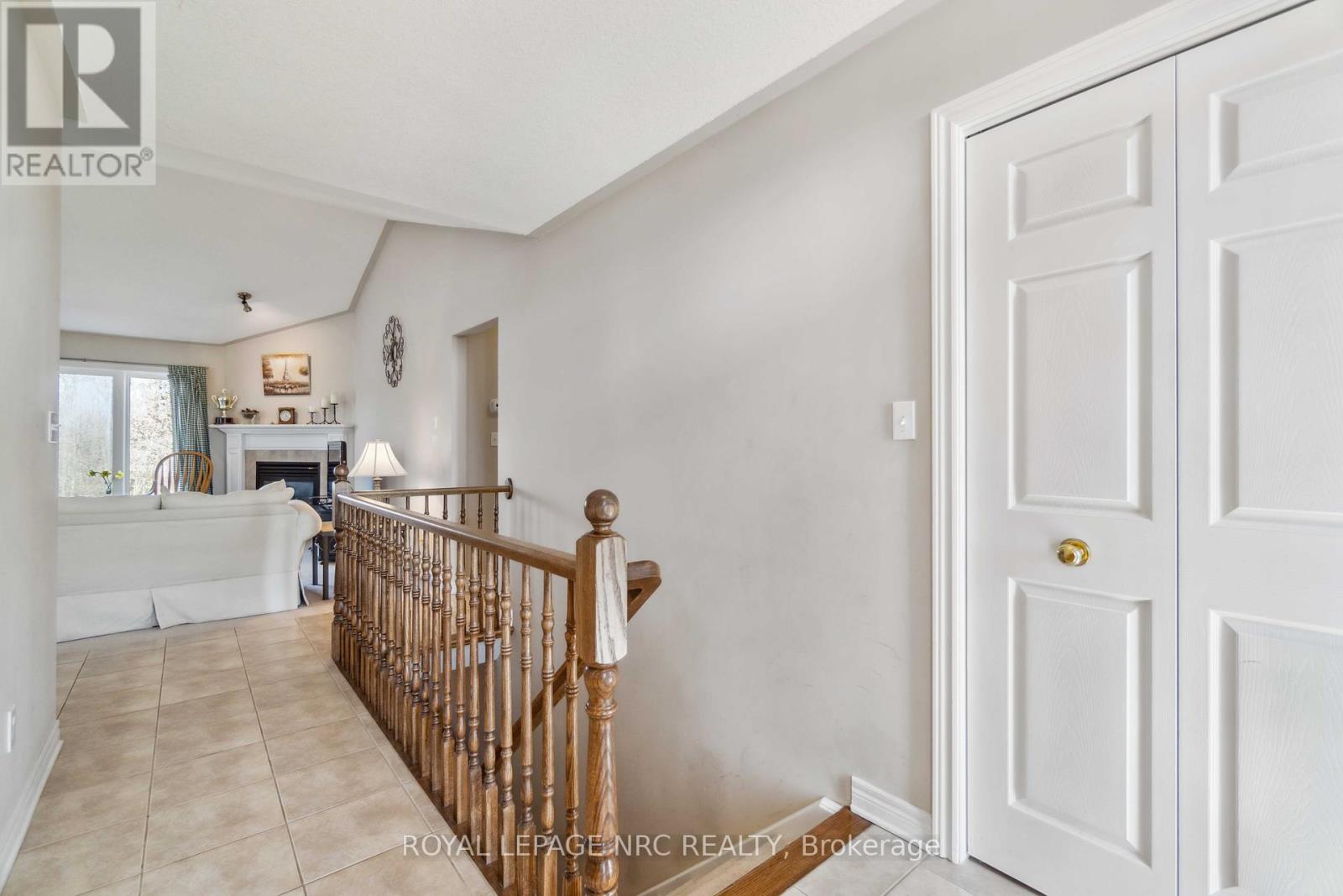 449 Barrington Court, Fort Erie, Ontario  L0S 1N0 - Photo 10 - X12165342