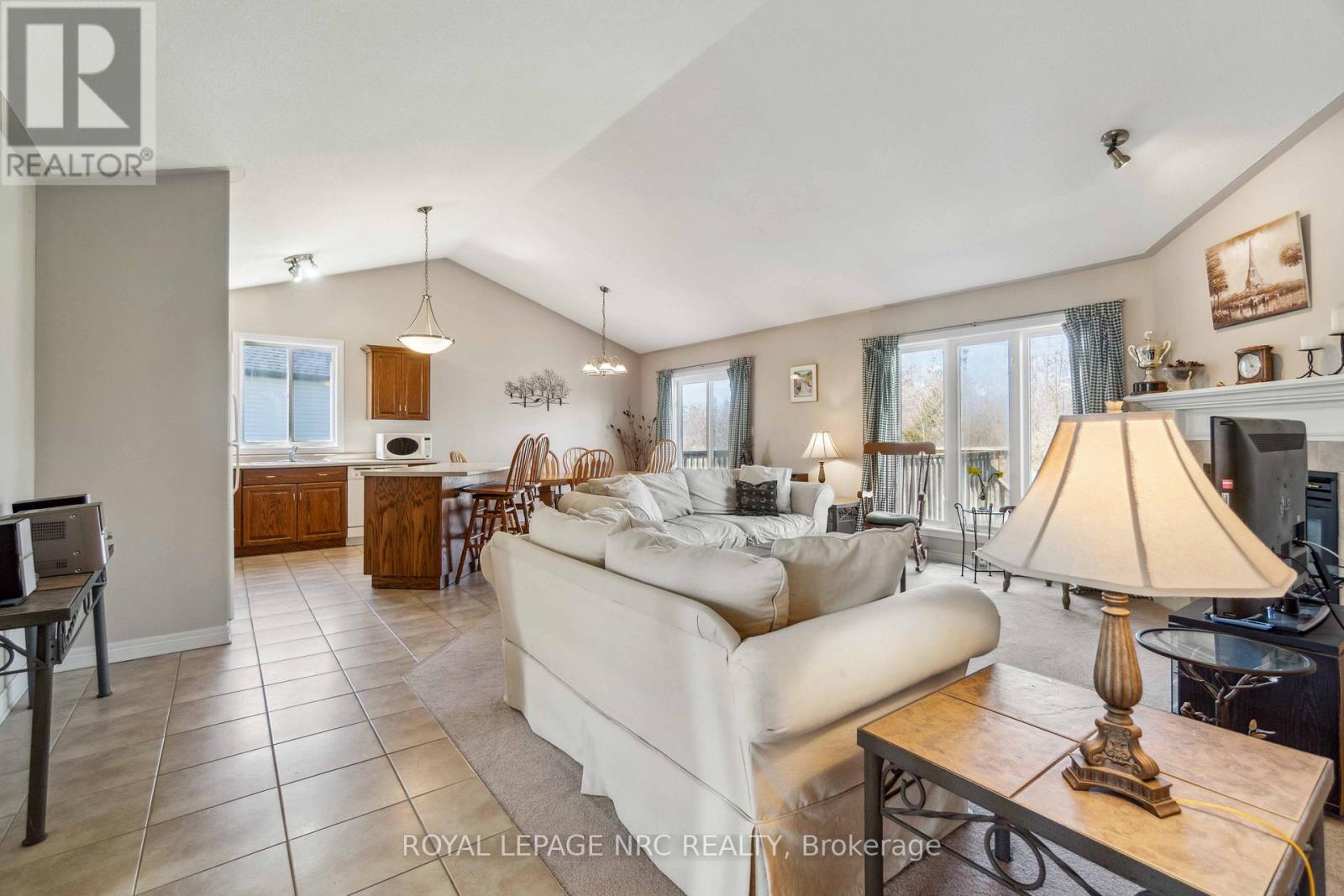 449 Barrington Court, Fort Erie, Ontario  L0S 1N0 - Photo 11 - X12165342