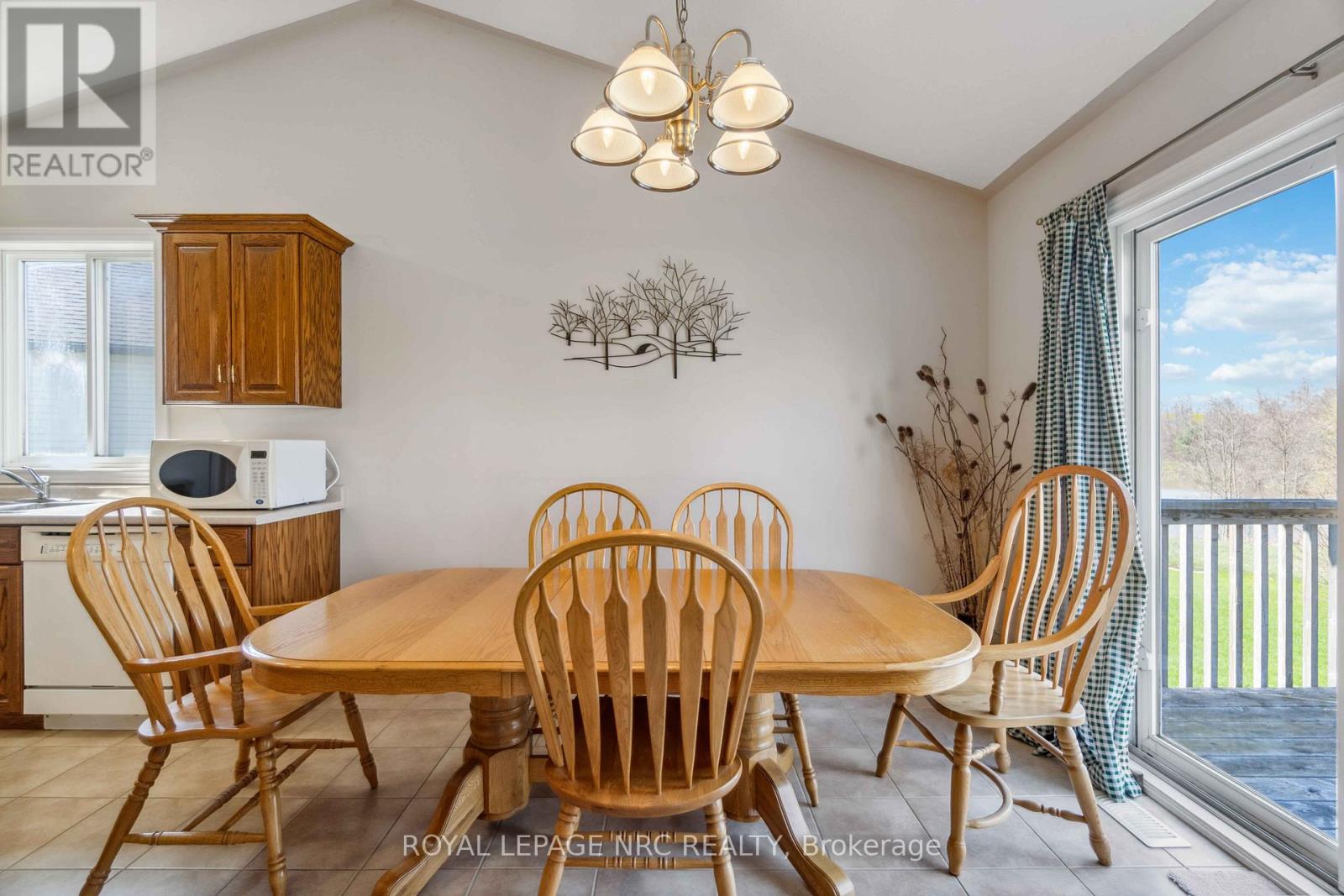 449 Barrington Court, Fort Erie, Ontario  L0S 1N0 - Photo 21 - X12165342