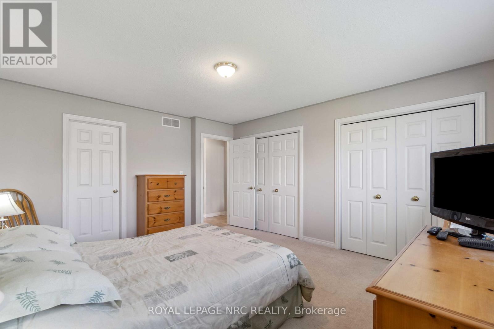 449 Barrington Court, Fort Erie, Ontario  L0S 1N0 - Photo 23 - X12165342