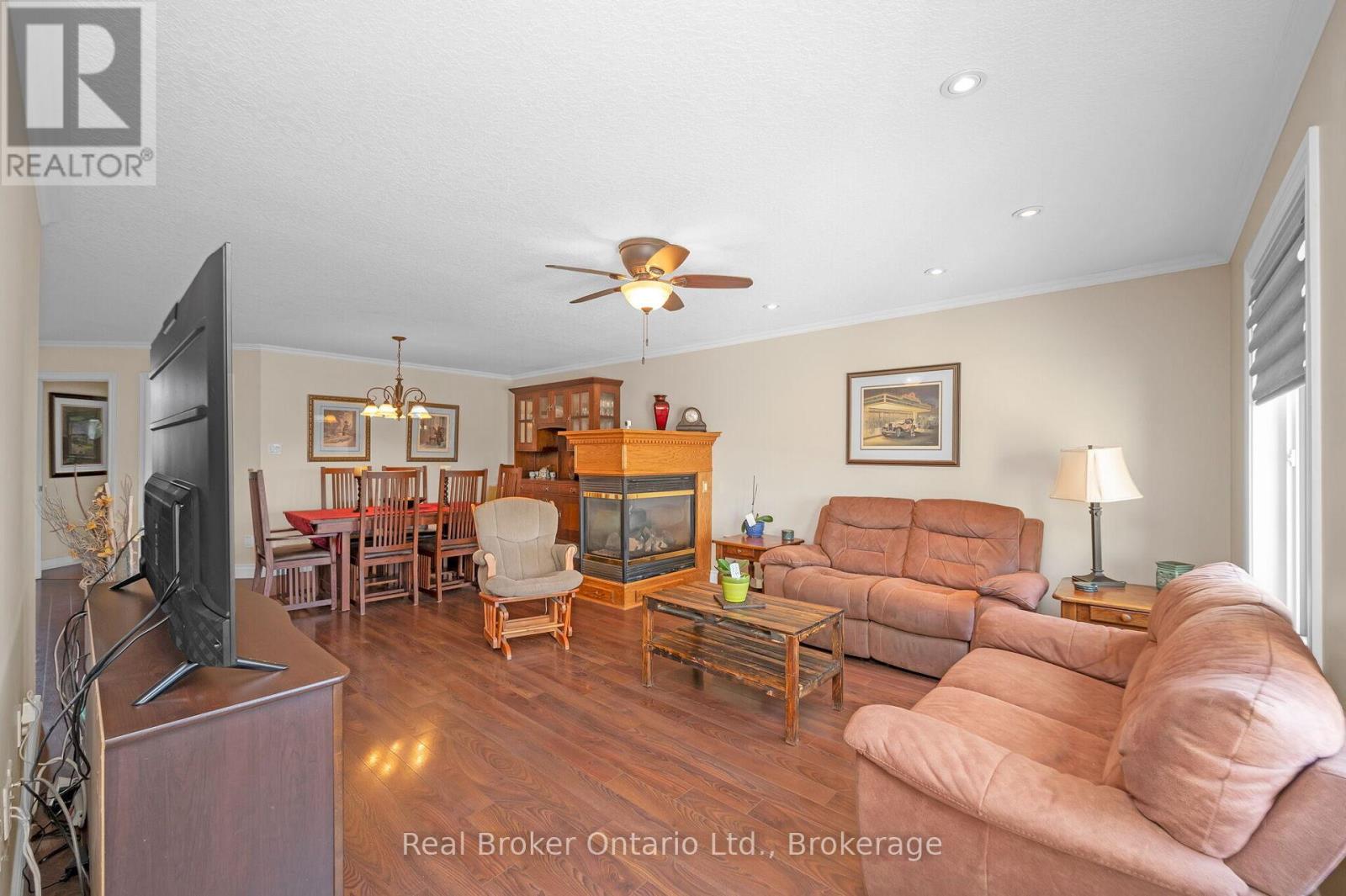 45 Las Road, West Lincoln, Ontario  L0R 2A0 - Photo 7 - X12165139