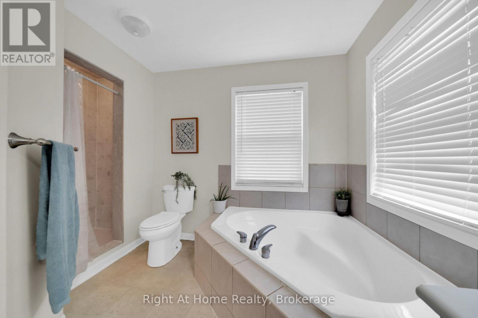 19 Coulthard Boulevard, Cambridge, Ontario  N1T 2E7 - Photo 36 - X12165169