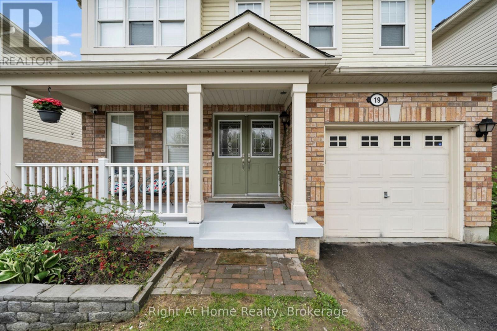 Property at 19 COULTHARD BOULEVARD image 5