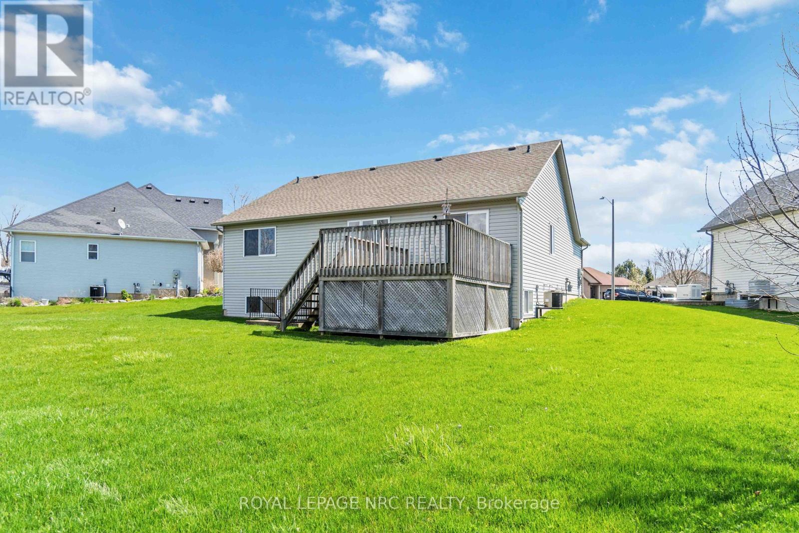 449 Barrington Court, Fort Erie, Ontario  L0S 1N0 - Photo 42 - X12165342