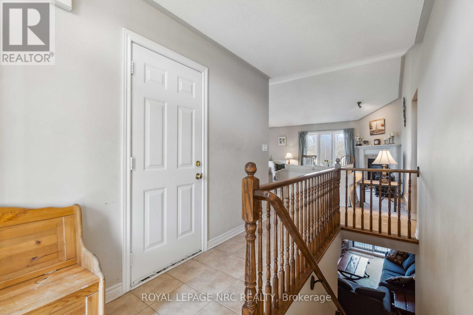 449 Barrington Court, Fort Erie, Ontario  L0S 1N0 - Photo 9 - X12165342