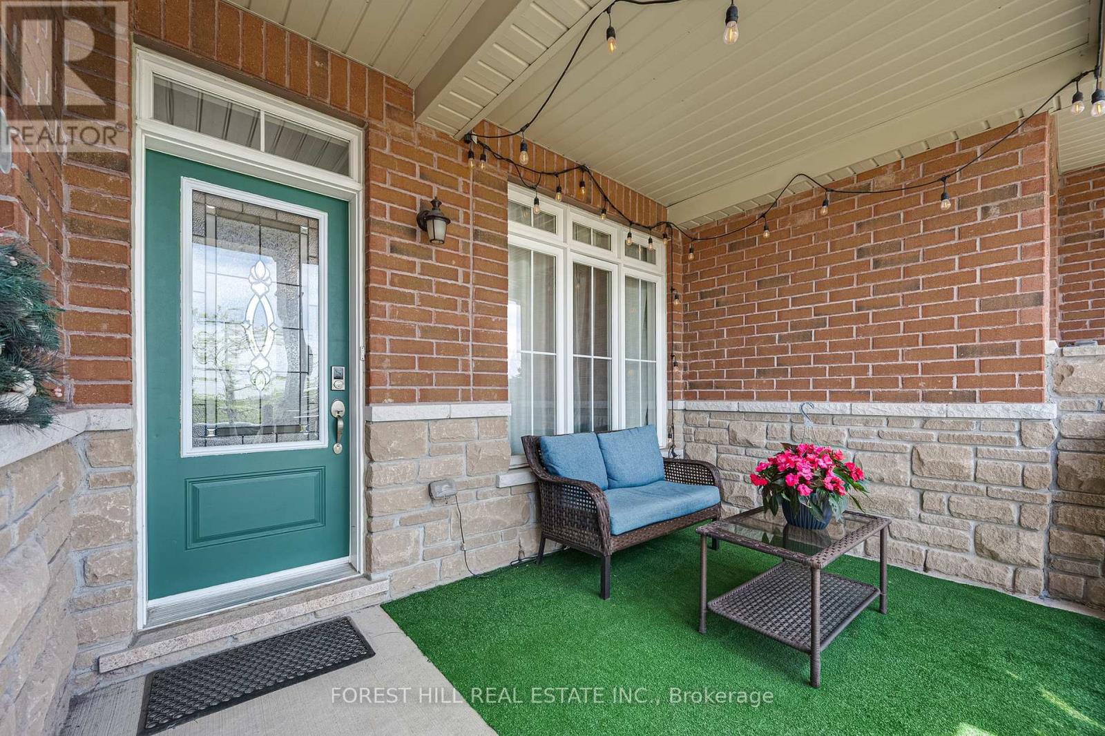 41 Pavlova Crescent, Richmond Hill, Ontario  L4E 0V8 - Photo 2 - N12165005