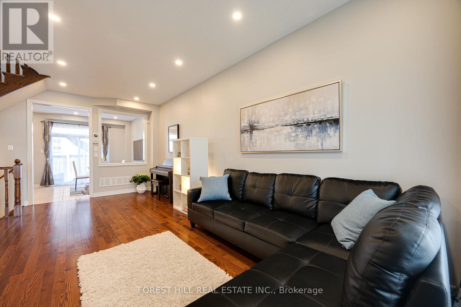 41 Pavlova Crescent, Richmond Hill, Ontario  L4E 0V8 - Photo 6 - N12165005