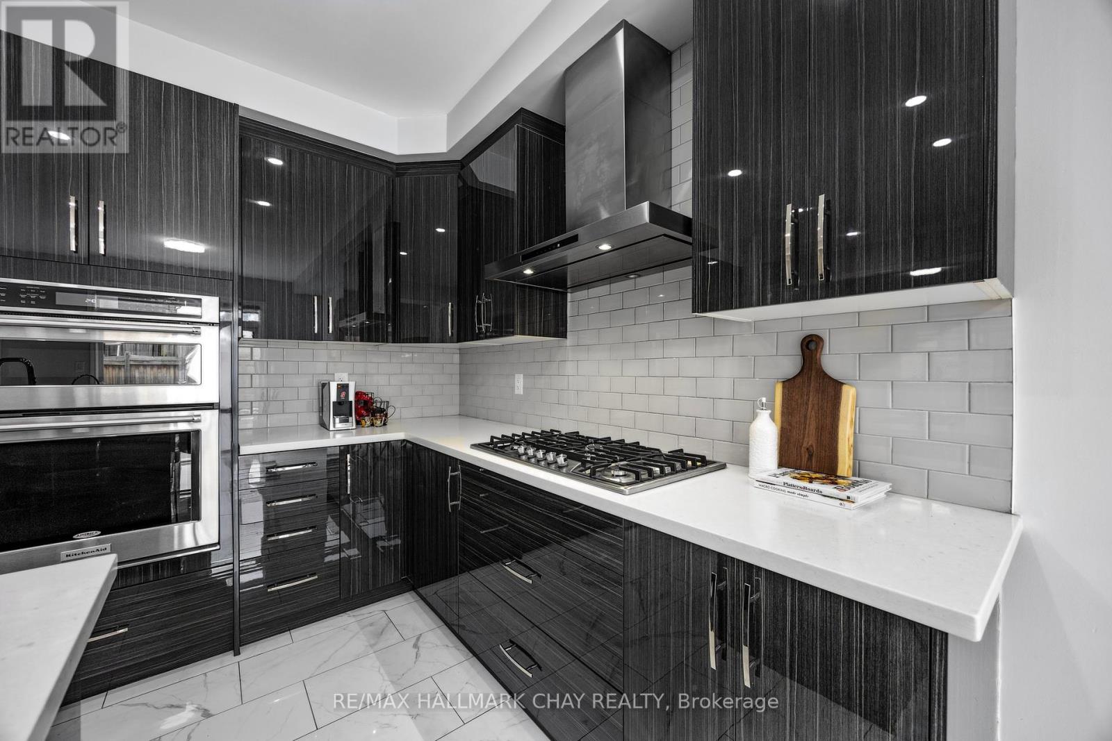 2040 Webster Boulevard, Innisfil, Ontario  L9S 0K8 - Photo 11 - N12165006