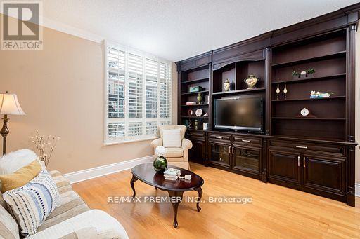 219 - 53 Woodbridge Avenue, Vaughan, Ontario  L4L 9K9 - Photo 12 - N12165075