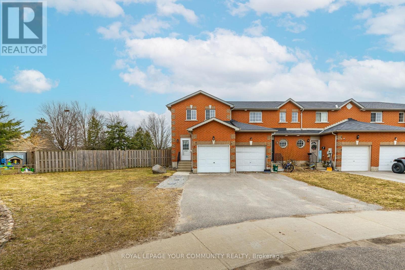 Property at 101 BLACK CHERRY CRESCENT image 3