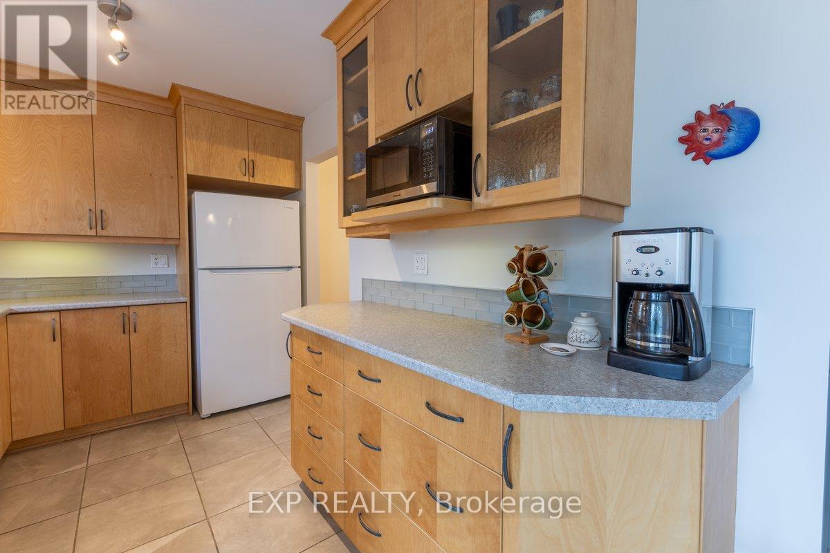 422 Kintyre Private, Ottawa, Ontario  K2C 3M7 - Photo 14 - X12132092
