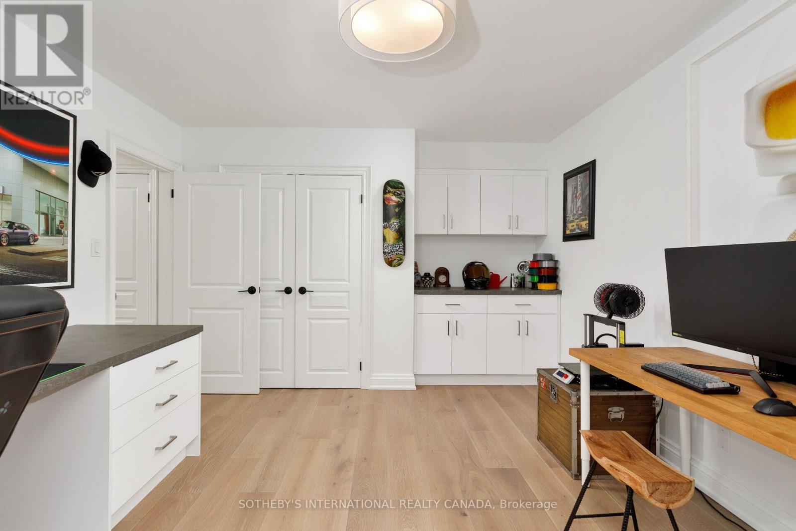 15 Ravensbourne Crescent, Toronto (Princess-Rosethorn), Ontario  M9A 2A7 - Photo 23 - W12164906