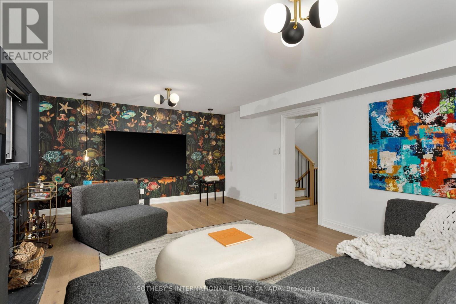 15 Ravensbourne Crescent, Toronto (Princess-Rosethorn), Ontario  M9A 2A7 - Photo 26 - W12164906