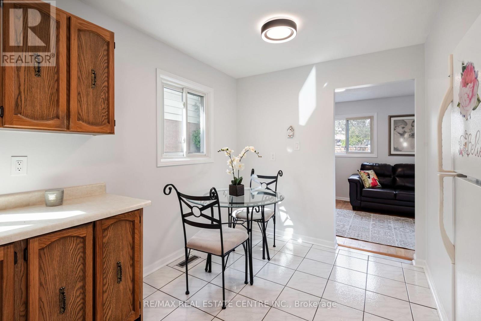 53 Martindale Crescent, Brampton, Ontario  L6X 2V7 - Photo 16 - W12164930