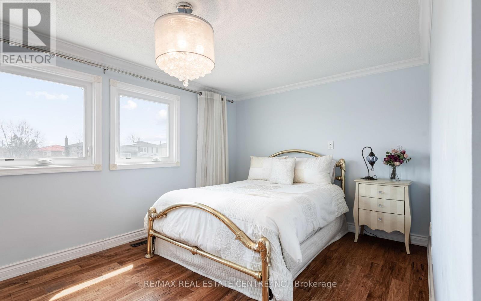 53 Martindale Crescent, Brampton, Ontario  L6X 2V7 - Photo 23 - W12164930