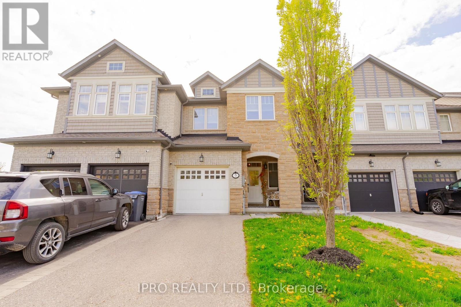 5 Stowmarket Street, Caledon, Ontario  L7C 3Y5 - Photo 2 - W12164932