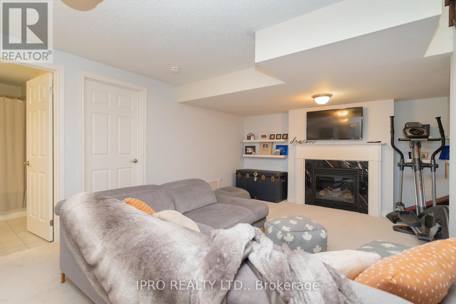 5 Stowmarket Street, Caledon, Ontario  L7C 3Y5 - Photo 36 - W12164932