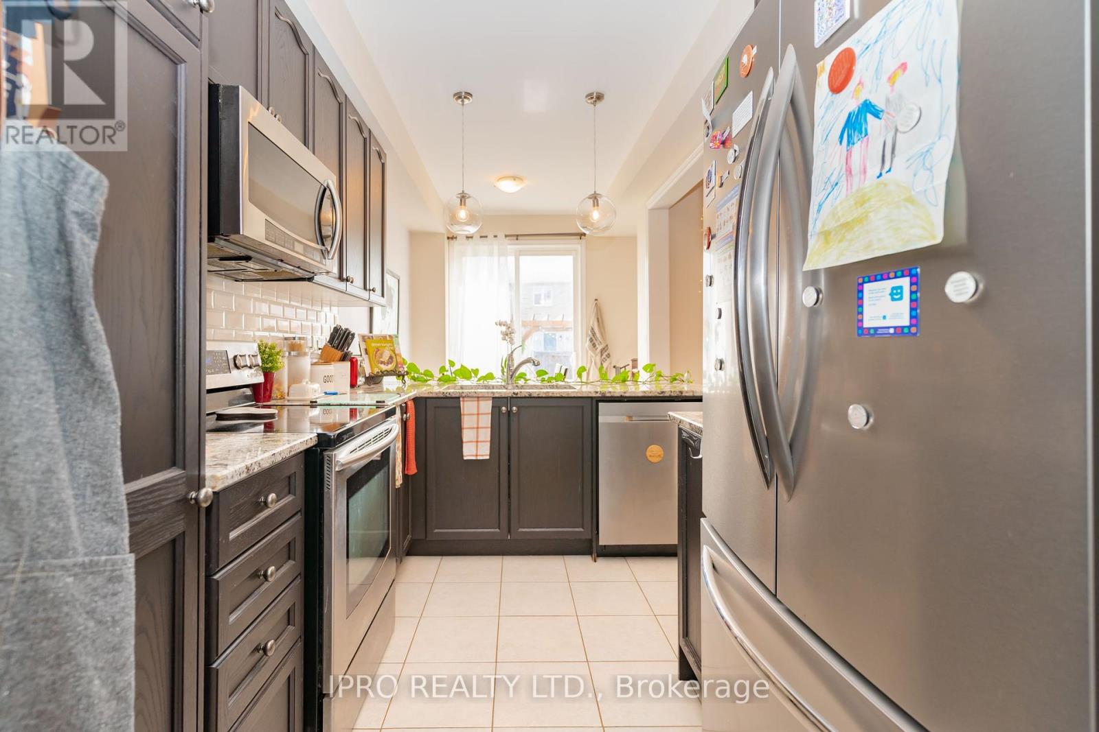 5 Stowmarket Street, Caledon, Ontario  L7C 3Y5 - Photo 9 - W12164932