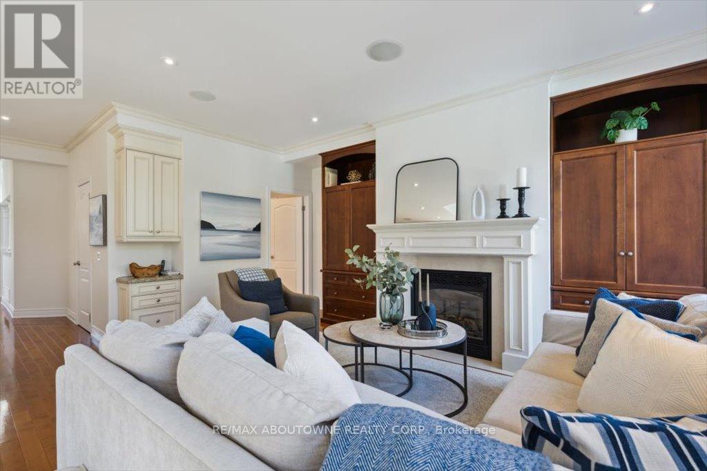 101 Westchester Road, Oakville, Ontario  L6H 6H8 - Photo 16 - W12164966