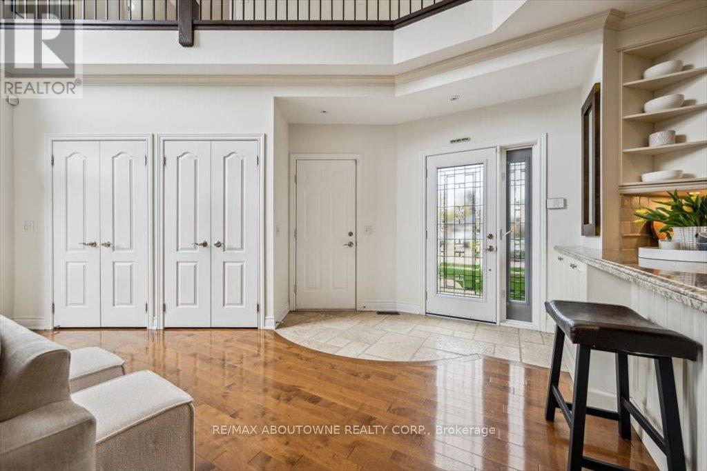 101 Westchester Road, Oakville, Ontario  L6H 6H8 - Photo 18 - W12164966