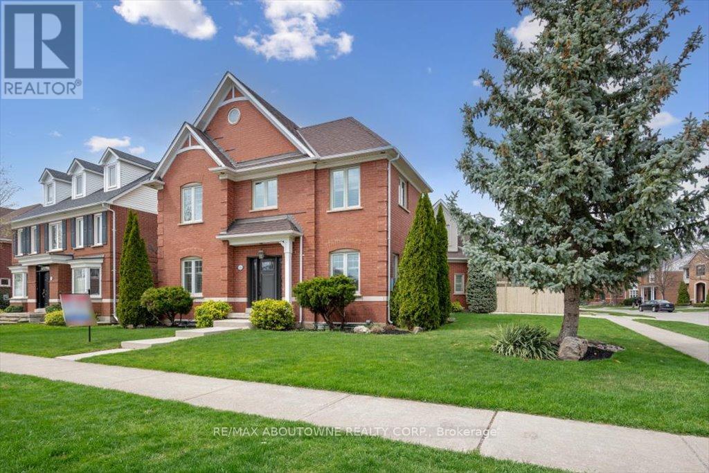 101 Westchester Road, Oakville, Ontario  L6H 6H8 - Photo 2 - W12164966