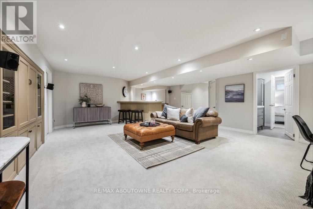101 Westchester Road, Oakville, Ontario  L6H 6H8 - Photo 35 - W12164966