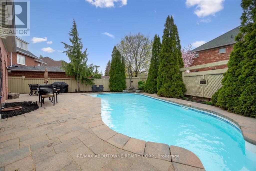101 Westchester Road, Oakville, Ontario  L6H 6H8 - Photo 43 - W12164966