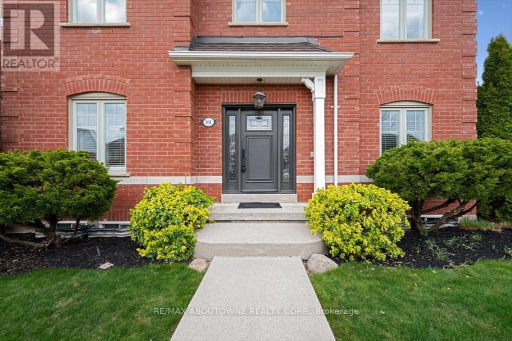 101 Westchester Road, Oakville, Ontario  L6H 6H8 - Photo 5 - W12164966