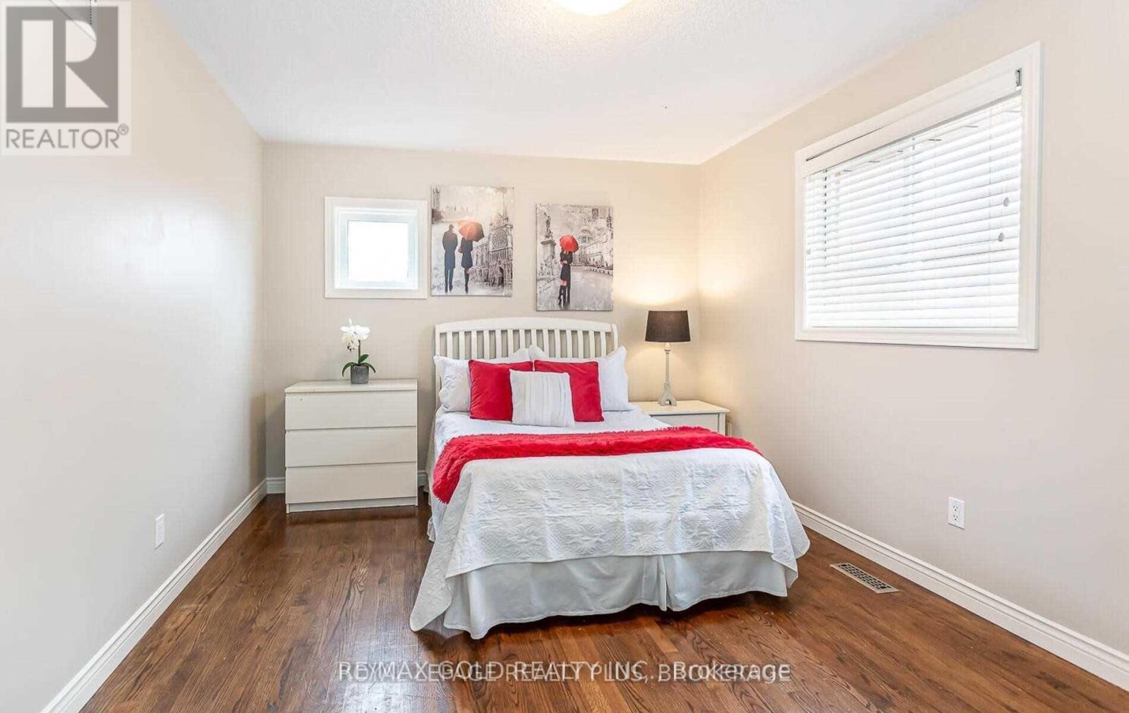 51 Burgby Avenue, Brampton, Ontario  L6X 2G7 - Photo 15 - W12164969