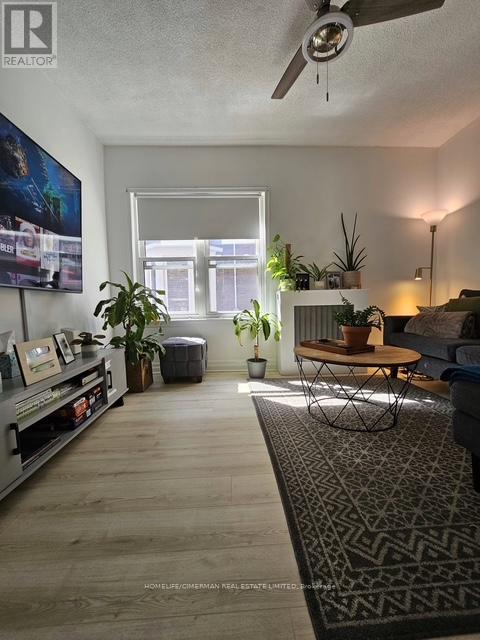 Main Floor - 27 Vernon Street, Toronto (Junction Area), Ontario  M6P 1S9 - Photo 3 - W12164997
