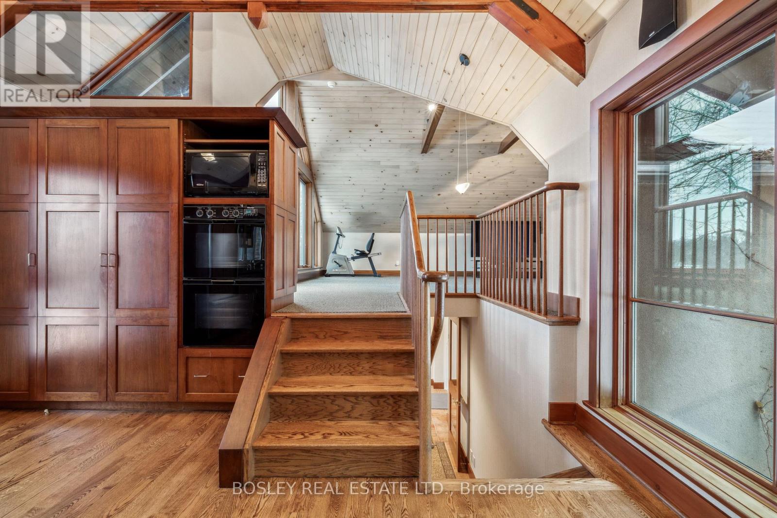 76 Old Mill Road, Toronto, Ontario  M8X 1G8 - Photo 16 - W12165037