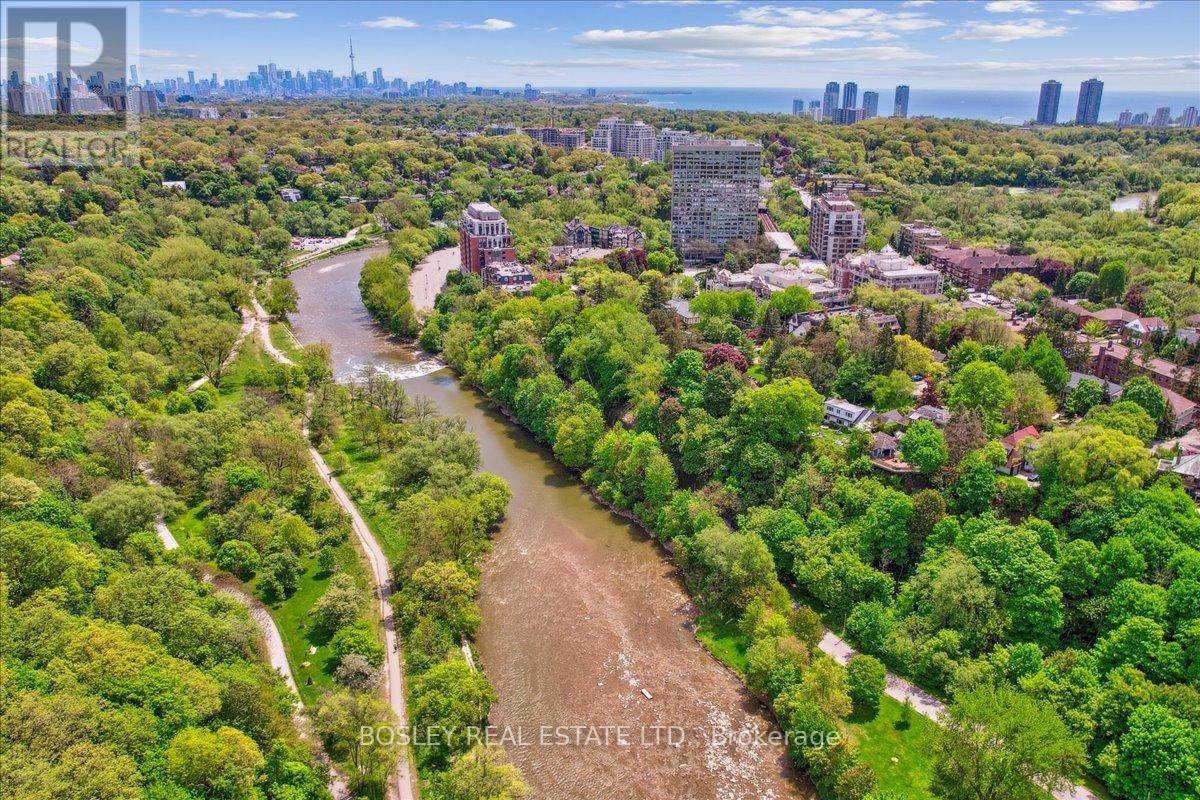 76 Old Mill Road, Toronto, Ontario  M8X 1G8 - Photo 41 - W12165037