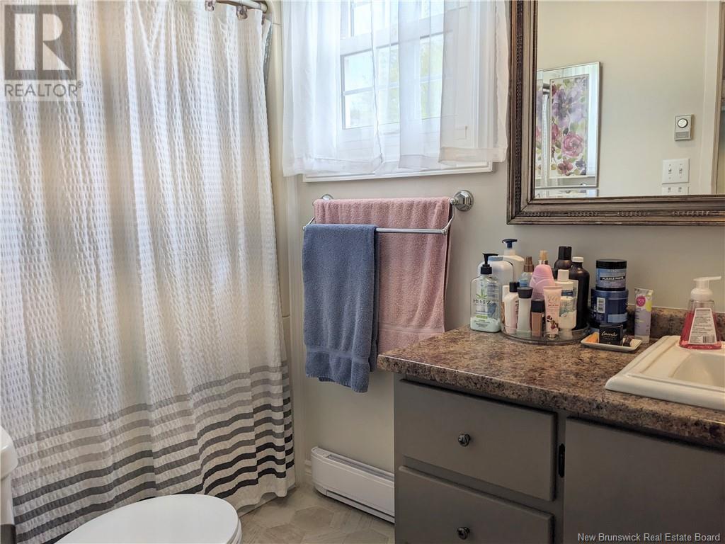 51 Elizabeth Street, Miramichi, New Brunswick  E1V 1W1 - Photo 23 - NB119082