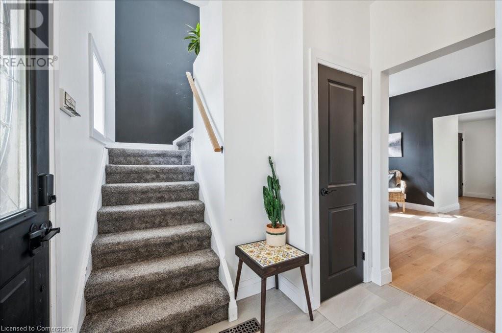 Property at 1124 QUEENSTON Road image 4