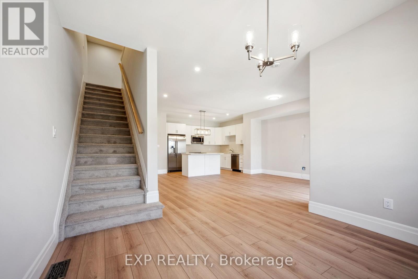 69 Evans Street, Prince Edward County, Ontario  K0K 2T0 - Photo 17 - X12075530