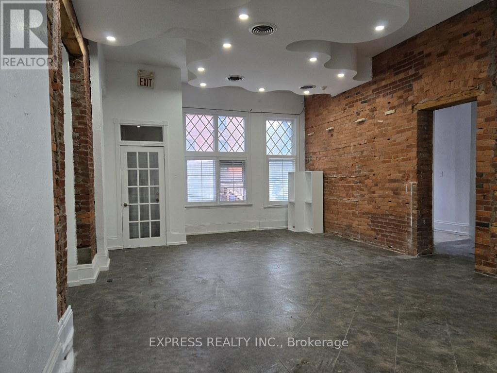 101b - 252 James Street S, Hamilton, Ontario  L8P 3B5 - Photo 3 - X12165050