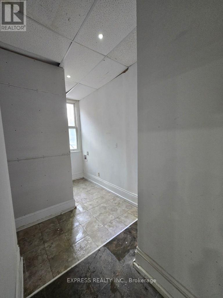 101b - 252 James Street S, Hamilton, Ontario  L8P 3B5 - Photo 9 - X12165050