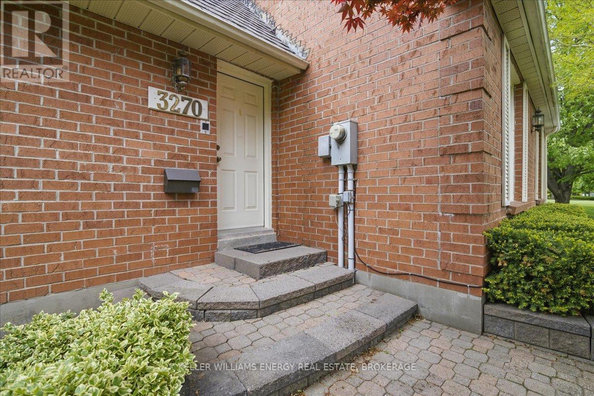 3270 Greenburn Place, Pickering, Ontario  L0H 1J0 - Photo 6 - E12165433