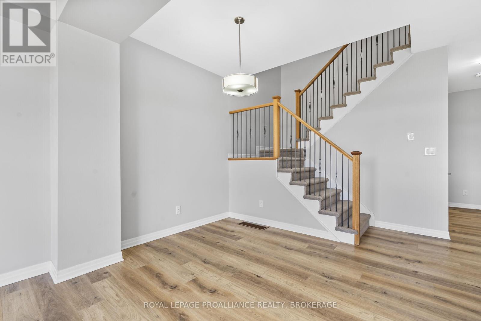 308 Holden Street, Kingston, Ontario  K7P 0M3 - Photo 12 - X12165385