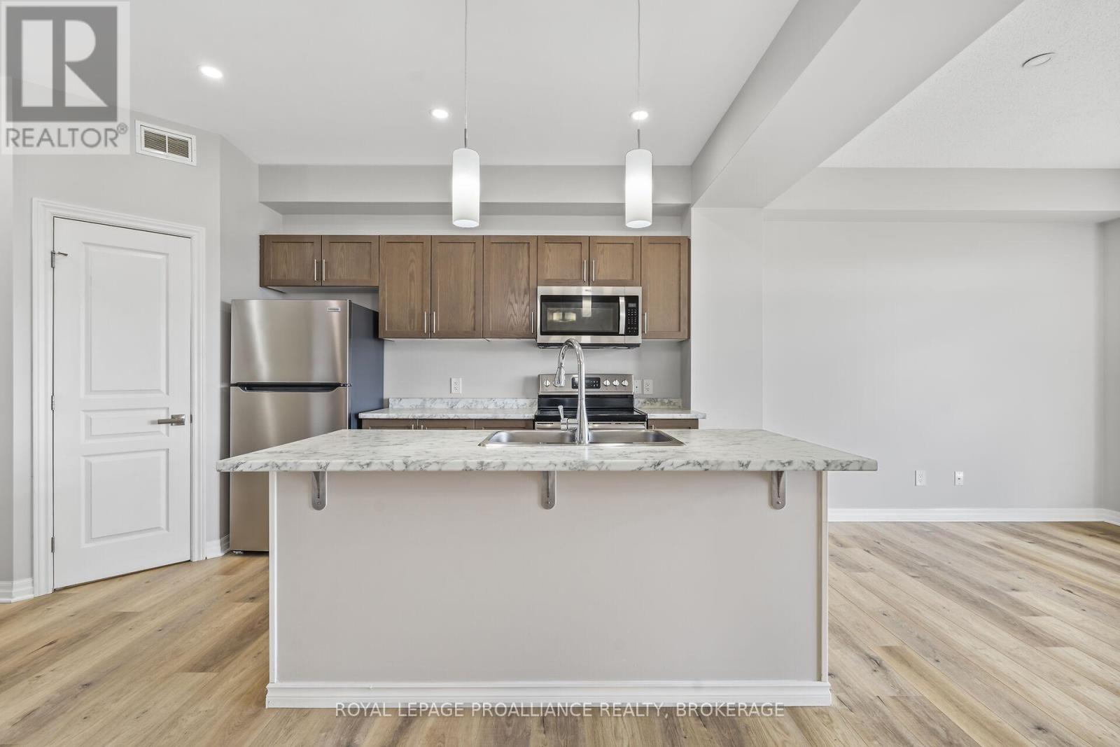 308 Holden Street, Kingston, Ontario  K7P 0M3 - Photo 15 - X12165385