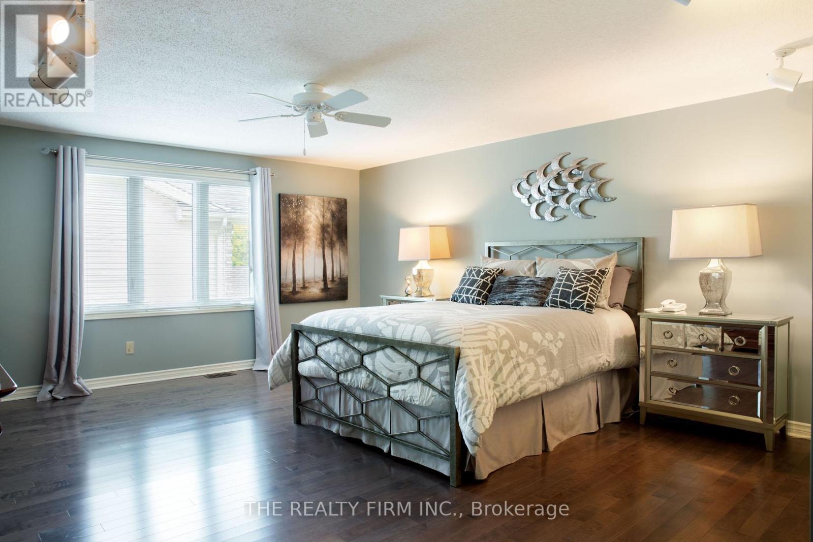 43 September Crescent, London South, Ontario  N6K 4E3 - Photo 18 - X12165414