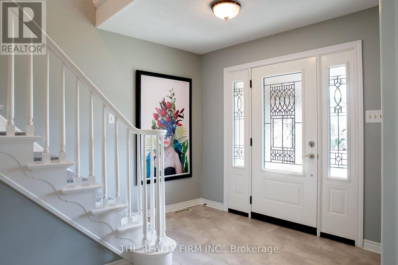43 September Crescent, London South, Ontario  N6K 4E3 - Photo 3 - X12165414
