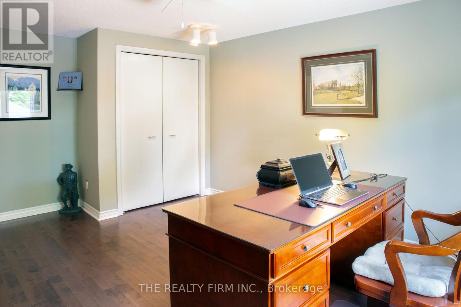43 September Crescent, London South, Ontario  N6K 4E3 - Photo 32 - X12165414