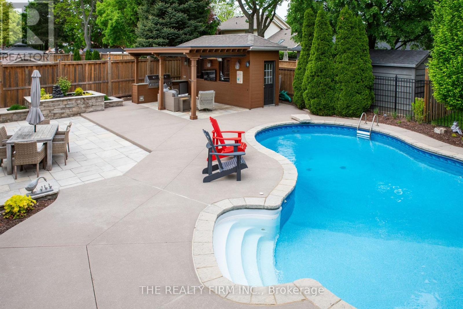 43 September Crescent, London South, Ontario  N6K 4E3 - Photo 36 - X12165414