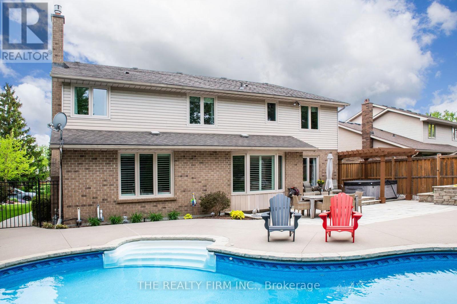 43 September Crescent, London South, Ontario  N6K 4E3 - Photo 41 - X12165414