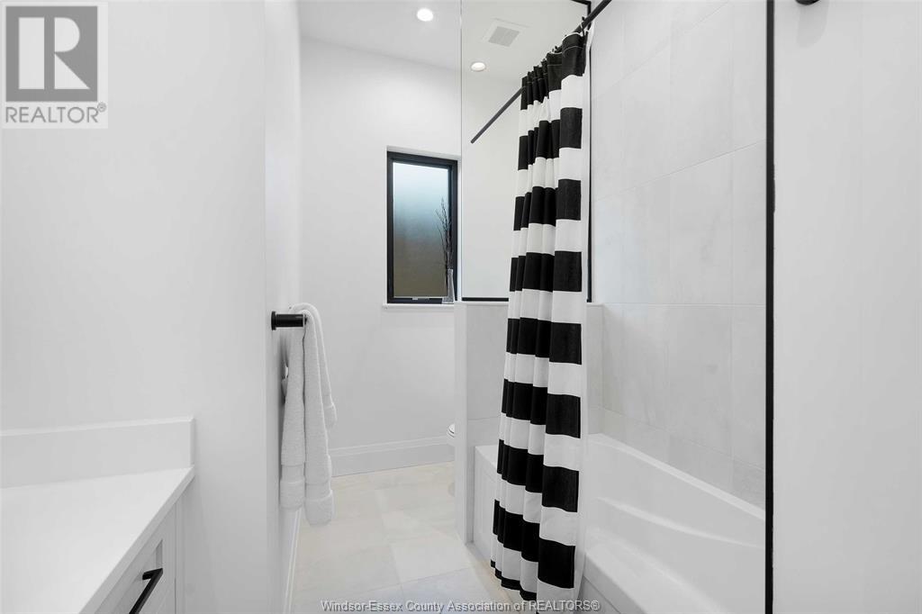 Photo 33 of 48 for 572 Lily Mac Boulevard