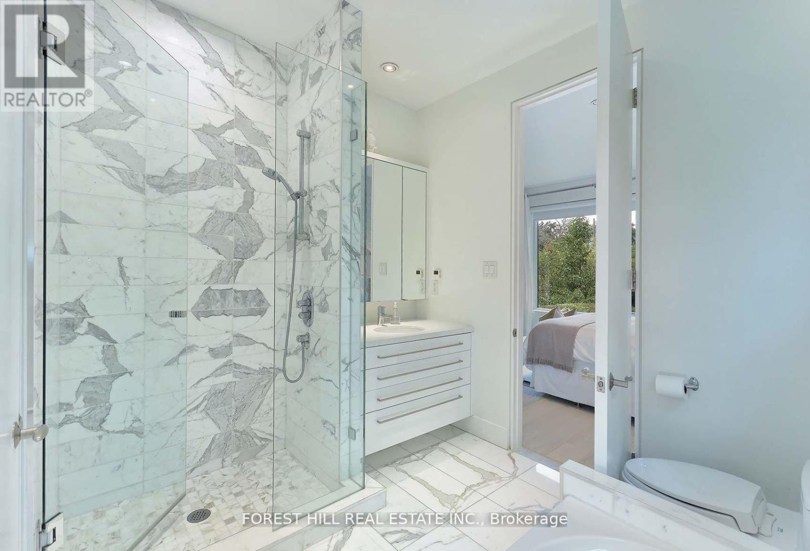 19 Alderbrook Drive, Toronto, Ontario  M3B 1E3 - Photo 26 - C12165078