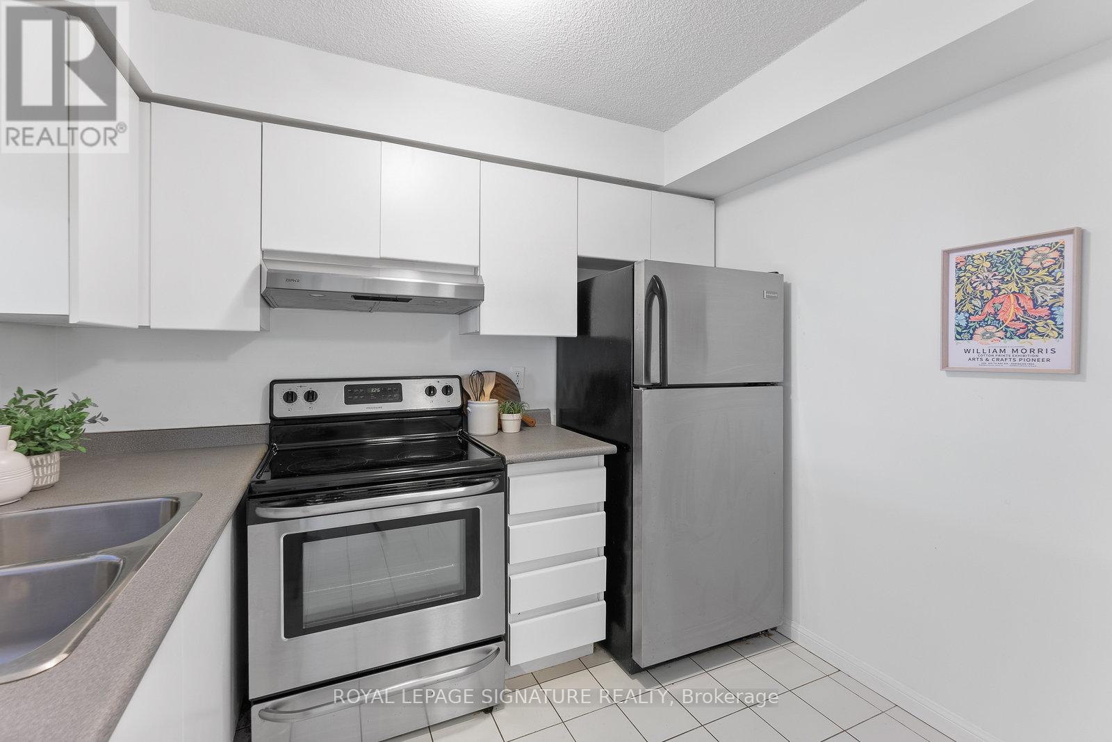 610 - 24 Wellesley Street W, Toronto, Ontario  M4Y 2X6 - Photo 14 - C12165141