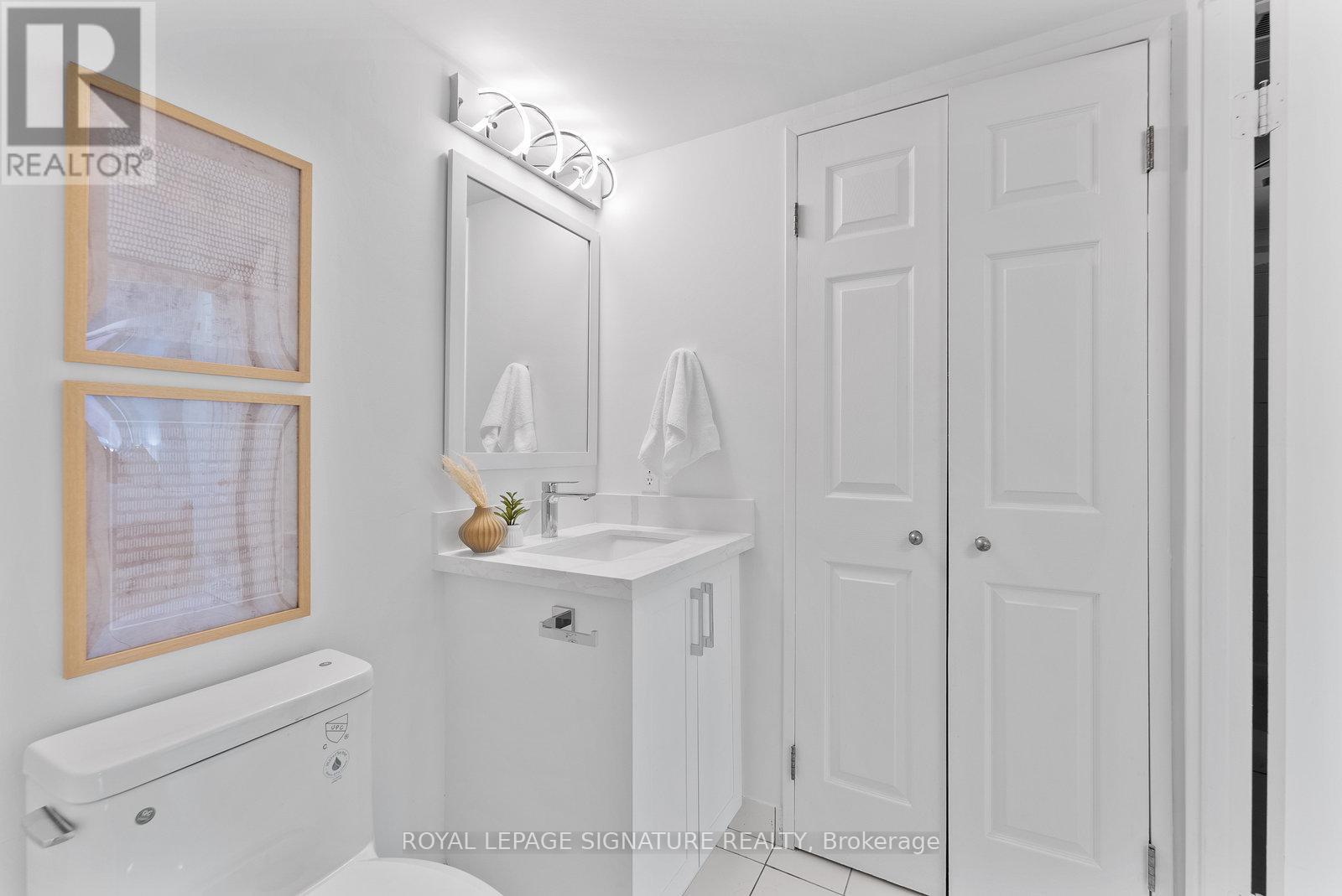 610 - 24 Wellesley Street W, Toronto, Ontario  M4Y 2X6 - Photo 26 - C12165141