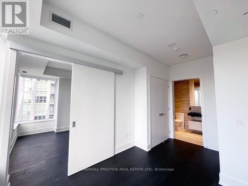 2505 - 11 Yorkville Avenue, Toronto (Annex), Ontario  M4W 0B7 - Photo 13 - C12165165